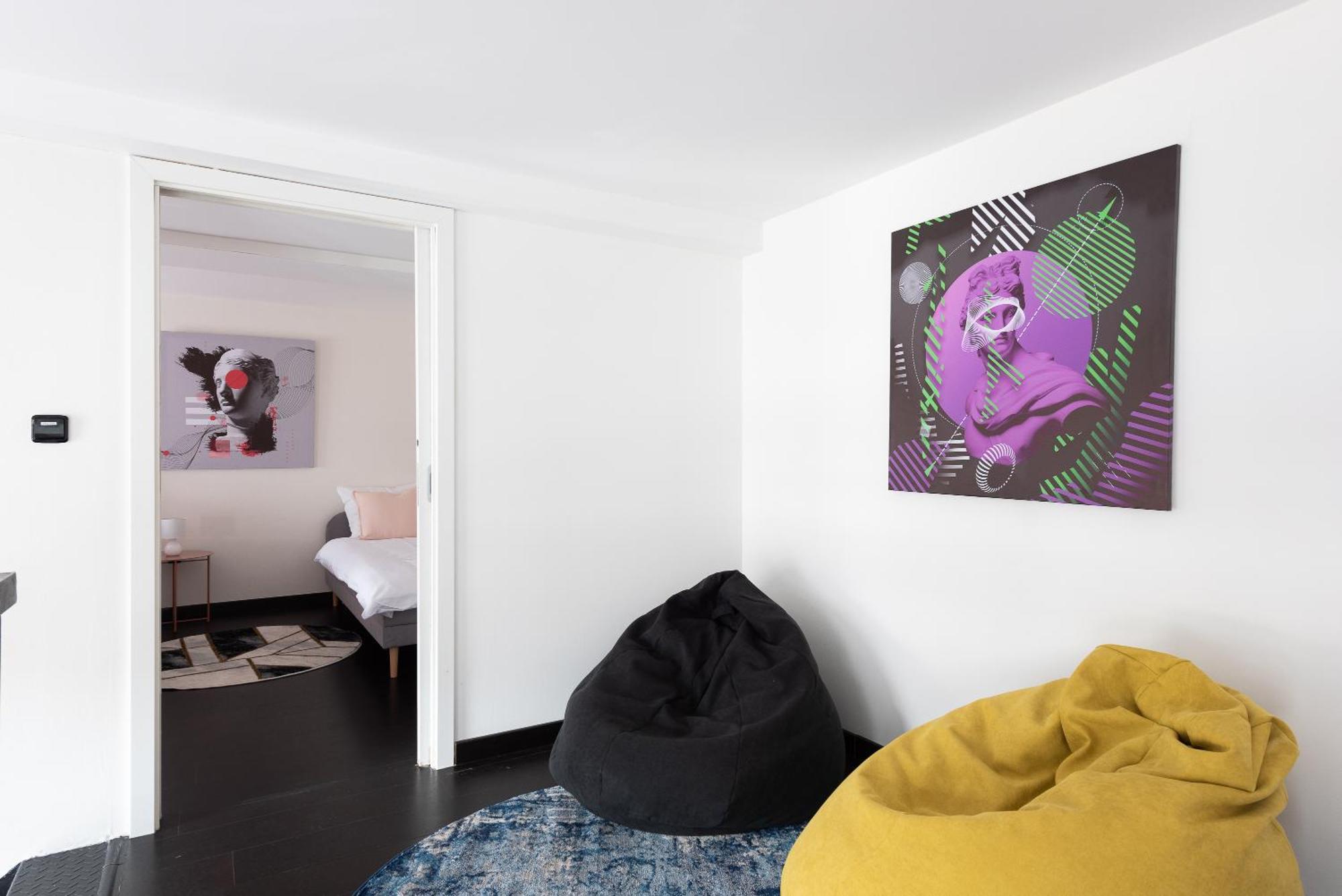 Apartments With Large Balcony, Parking プラハ エクステリア 写真
