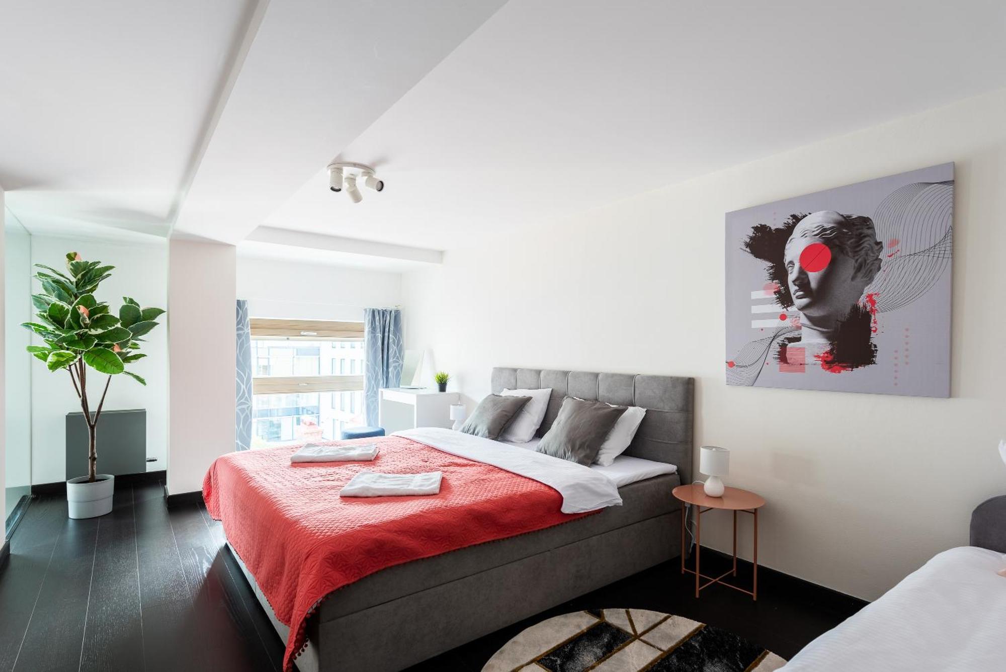 Apartments With Large Balcony, Parking プラハ エクステリア 写真
