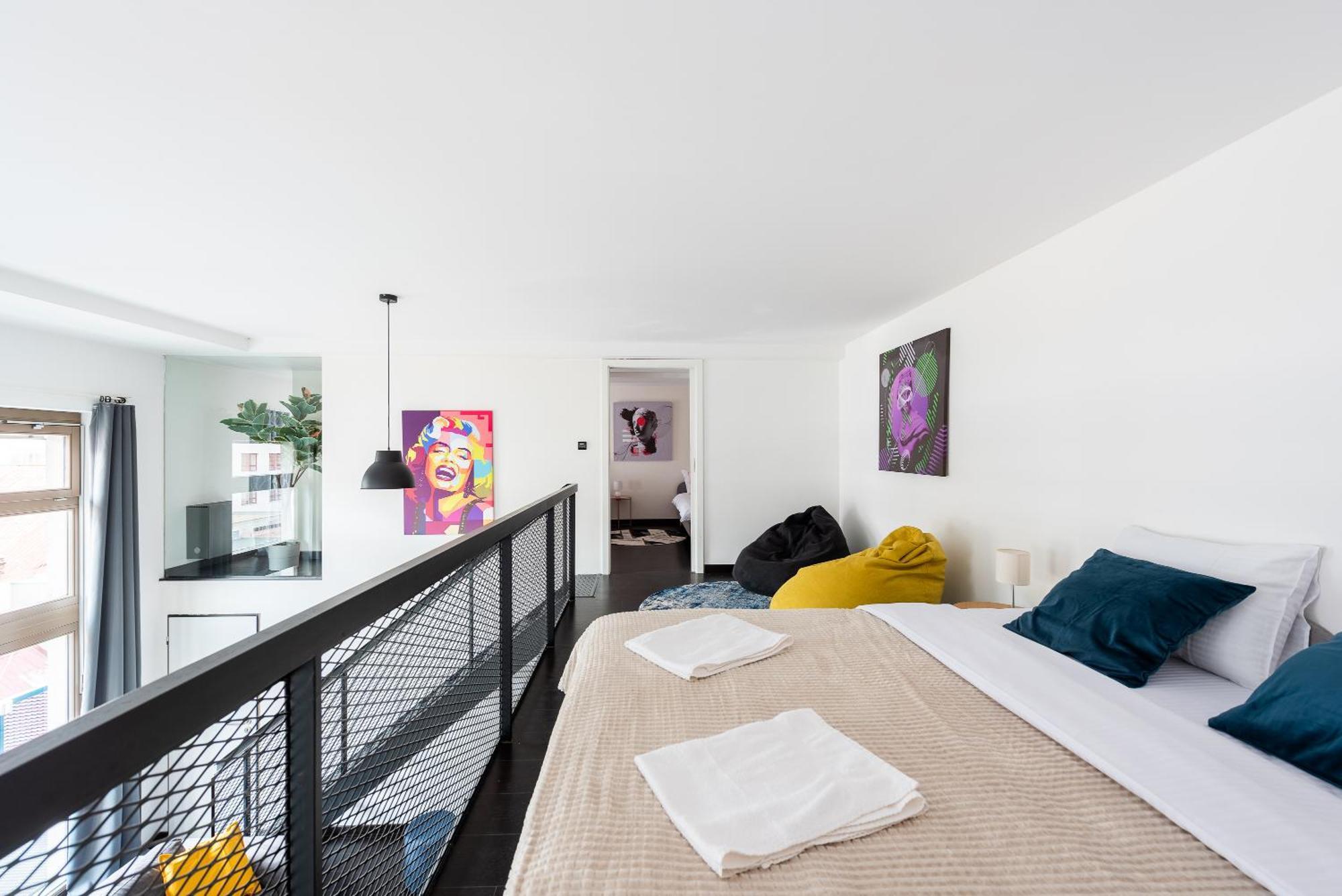 Apartments With Large Balcony, Parking プラハ エクステリア 写真