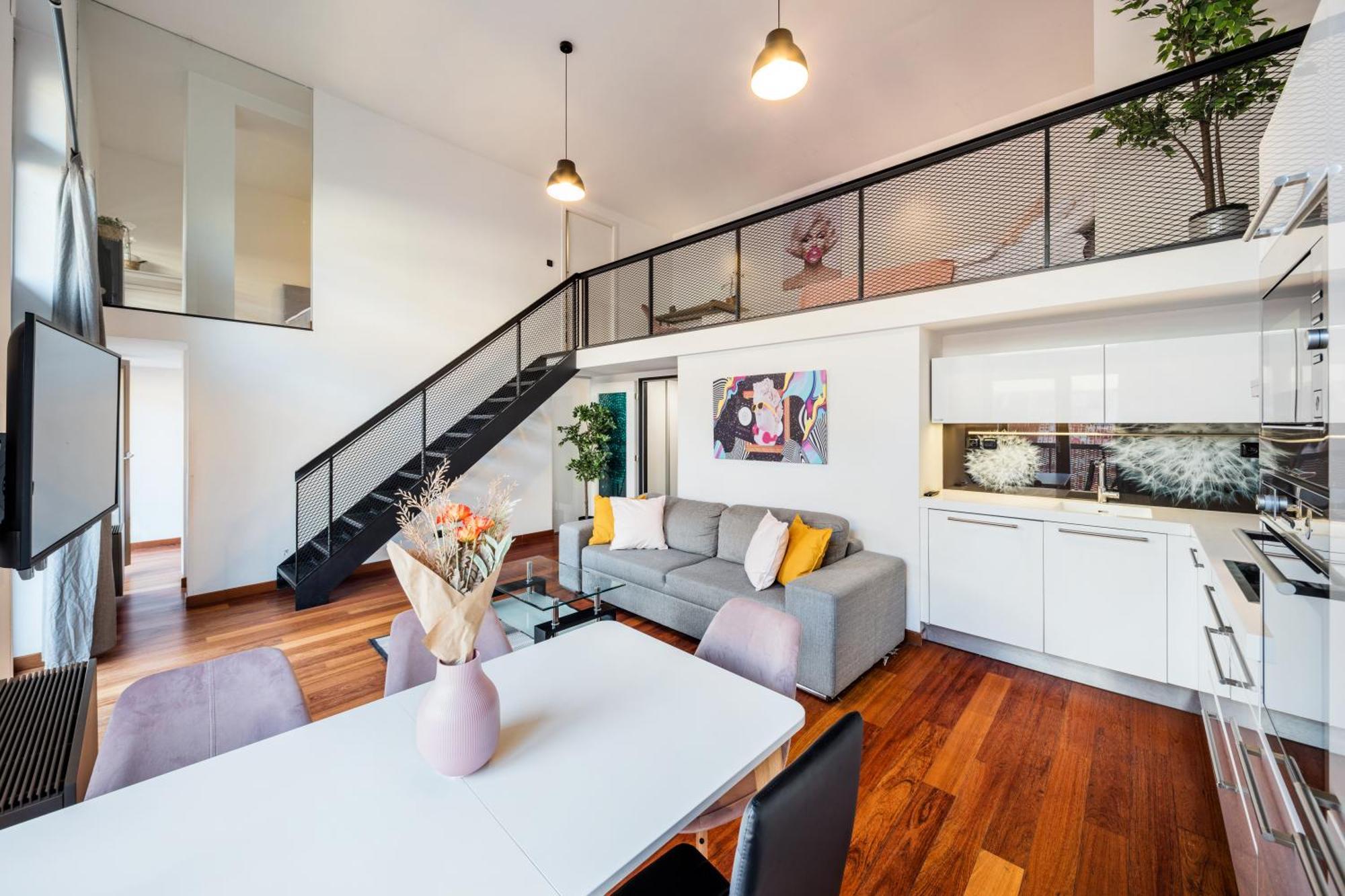 Apartments With Large Balcony, Parking プラハ エクステリア 写真
