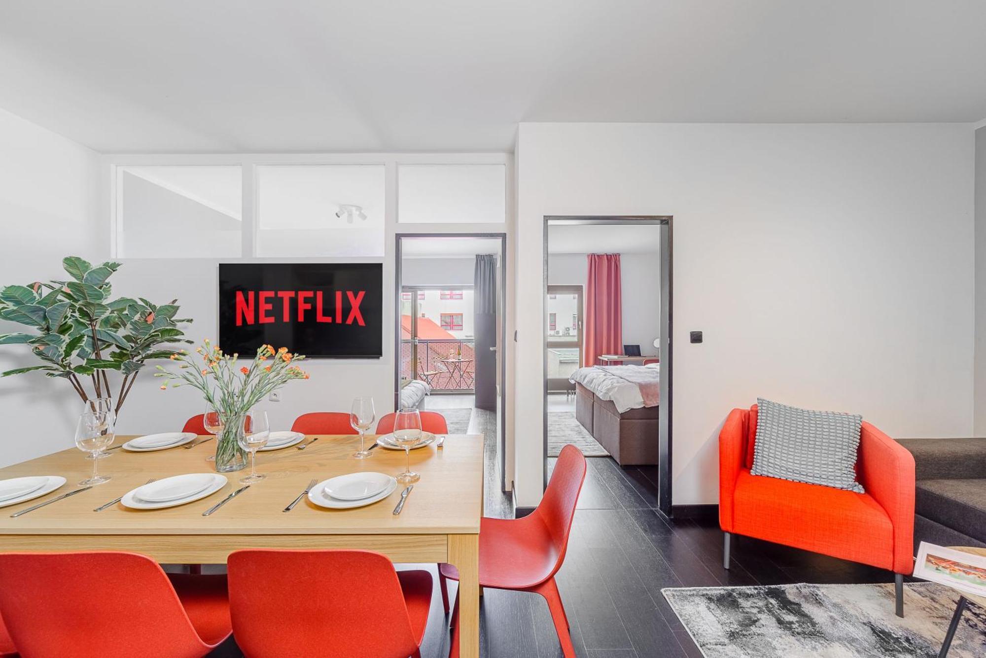 Apartments With Large Balcony, Parking プラハ エクステリア 写真