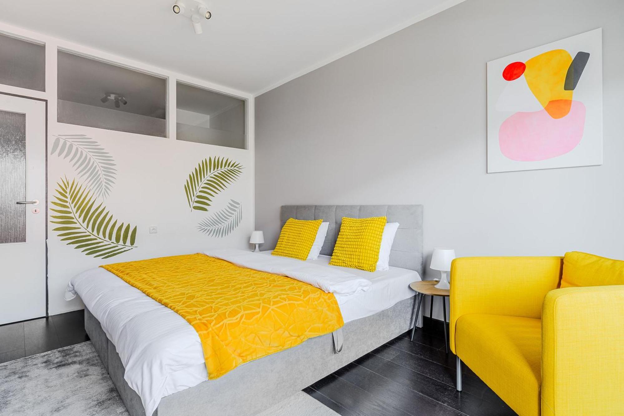 Apartments With Large Balcony, Parking プラハ エクステリア 写真