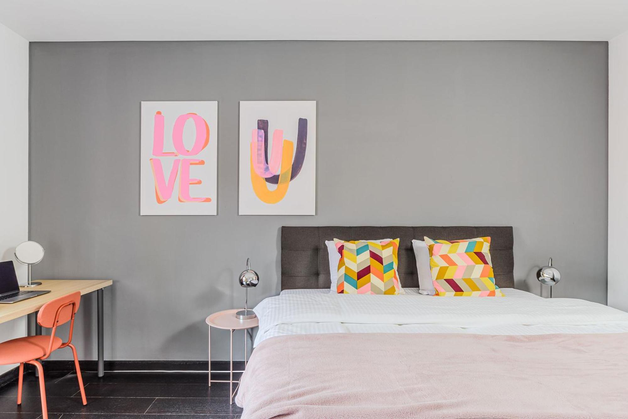 Apartments With Large Balcony, Parking プラハ エクステリア 写真